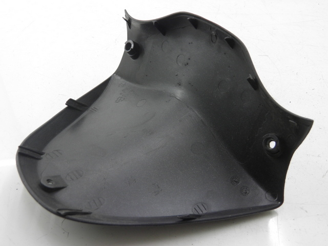 photo de PROTETOR DE GUIDÃO PIAGGIO X8 STREET 125 (2006 - 2007) - Detalhe da peça