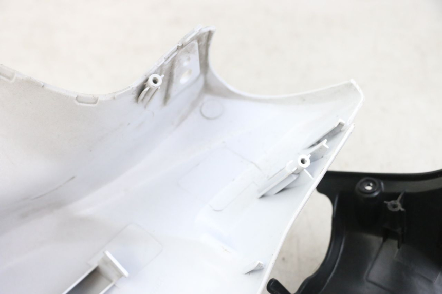 photo de PROTETOR DE GUIDÃO KYMCO AGILITY 4T 50 (2018 - 2022) - Detalhes característicos