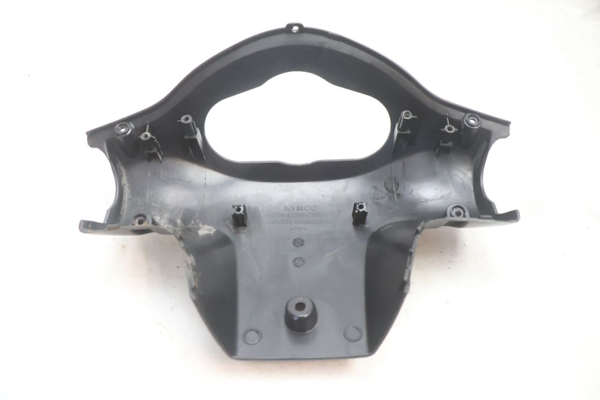 photo de COBERTURA TRASEIRA DO GUIDÃO KYMCO AGILITY 4T 50 (2005 - 2018) - Ampliação técnica