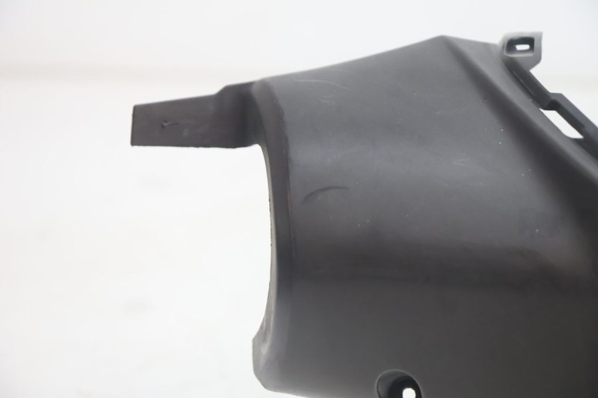 photo de COBERTURA TRASEIRA DO GUIDÃO KYMCO AGILITY CITY 2T 50 (2008 - 2016) - Detalhe da peça