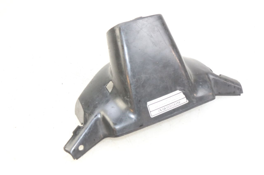 photo de COBERTURA TRASEIRA DO GUIDÃO MBK BOOSTER SPIRIT 50 (1999 - 2003) - Outro ângulo de visão