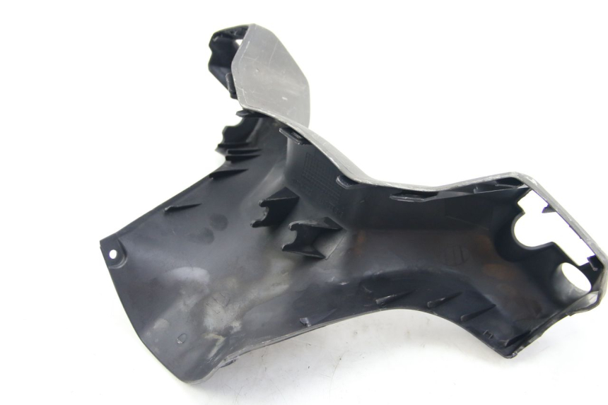 photo de COBERTURA TRASEIRA DO GUIDÃO SUZUKI BURGMAN 125 (2007 - 2014) - Outro ângulo de visão