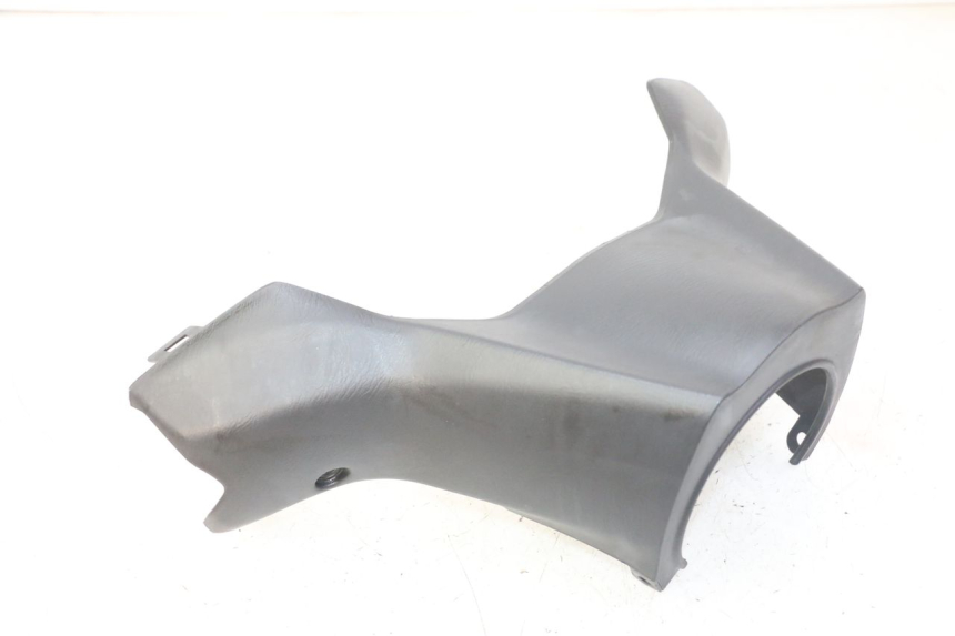 photo de COBERTURA TRASEIRA DO GUIDÃO SUZUKI BURGMAN 125 (2007 - 2014) - Detalhe da peça