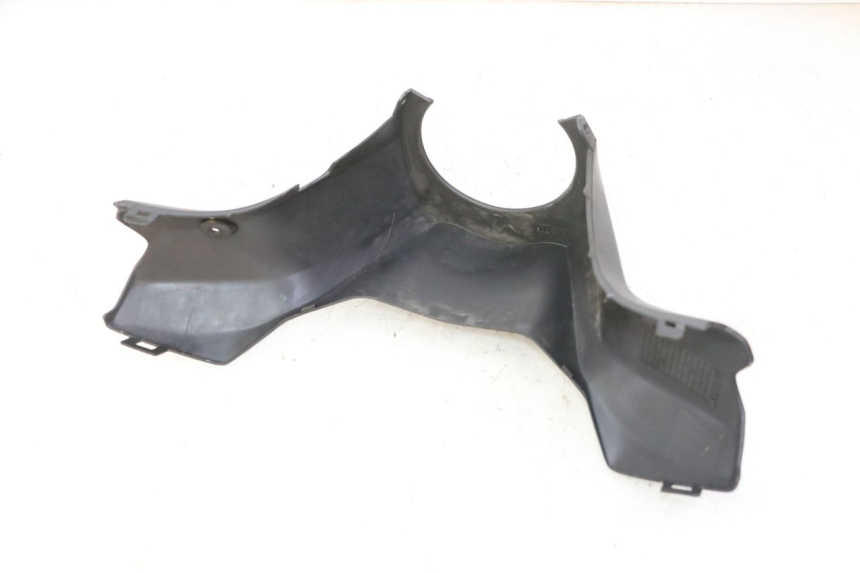 photo de COBERTURA TRASEIRA DO GUIDÃO SUZUKI BURGMAN 125 (2007 - 2014) - Ampliação técnica