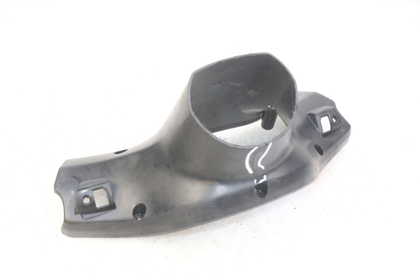 photo de COBERTURA TRASEIRA DO GUIDÃO YAMAHA BW'S EASY 50 (2013 - 2016) - Detalhe da peça