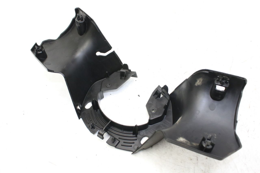 photo de CAPA DE GUIADOR TRASEIRA PEUGEOT CITYSTAR 50 (2013 - 2017) - Ampliação técnica