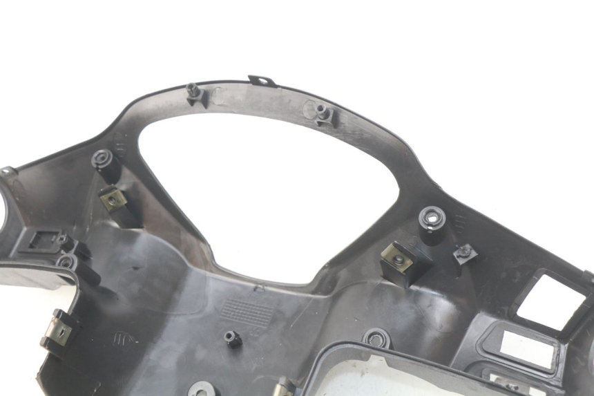 photo de COBERTURA TRASEIRA DO GUIDÃO RIDE CLASSIC 2T 50 (2014 - 2022) - Detalhe da peça