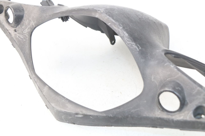 photo de CAPA DO GUIADOR TRASEIRO YAMAHA CYGNUS X INJECTION 125 (2007 - 2013) - Detalhe da peça