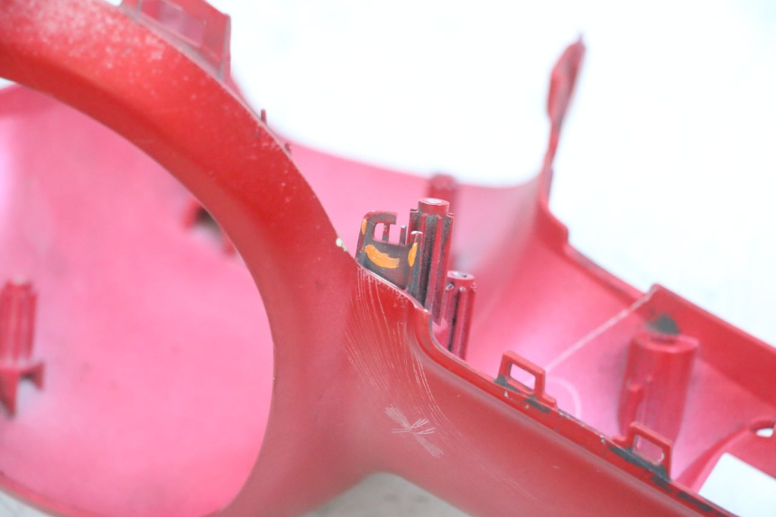 photo de COBERTURA TRASEIRA DO GUIDÃO PEUGEOT DJANGO 4T 50 (2014 - 2019) - Estado da superfície