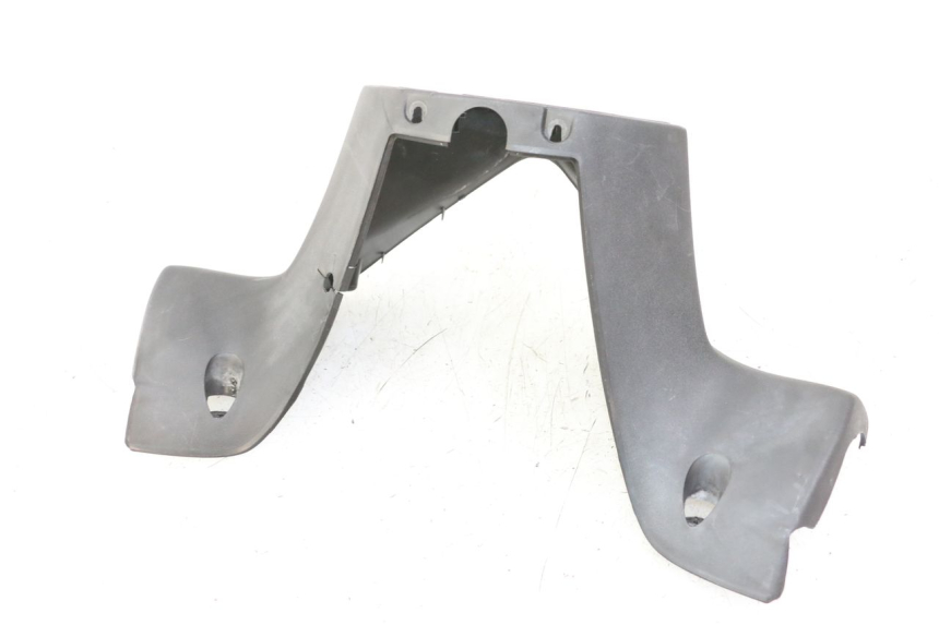 photo de COBERTURA TRASEIRA DO GUIDÃO PEUGEOT ELYSTAR 125 (2002 - 2007) - Outro ângulo de visão