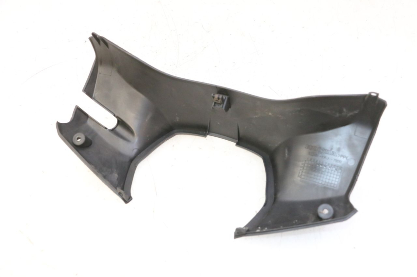 photo de COBERTURA TRASEIRA DO GUIDÃO HONDA FES S-WING SWING ABS 125 (2007 - 2015) - Detalhe da peça