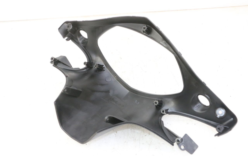 photo de CAPA DE GUIADOR TRASEIRA MBK FLAME X 125 (2007 - 2016) - Detalhe da peça