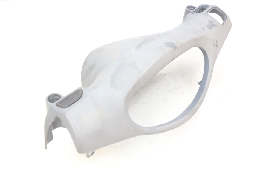 photo de CAPA DO GUIADOR TRASEIRO PIAGGIO FLY 100 (2006 - 2010) - Pontos de fixação