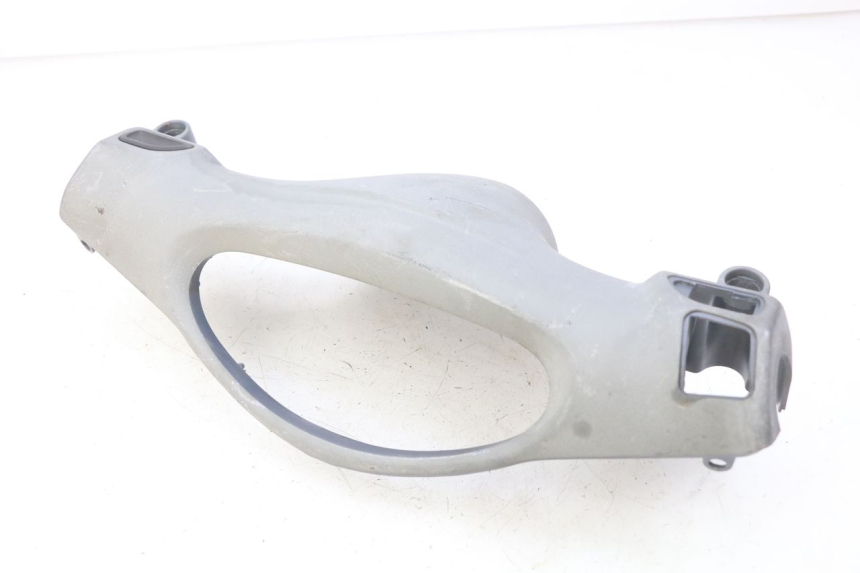 photo de CAPA DO GUIADOR TRASEIRO PIAGGIO FLY 100 (2006 - 2010) - Pontos de fixação