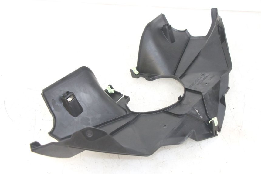 photo de COBERTURA TRASEIRA DO GUIDÃO PEUGEOT GEOPOLIS RS 125 (2007 - 2009) - Ampliação técnica