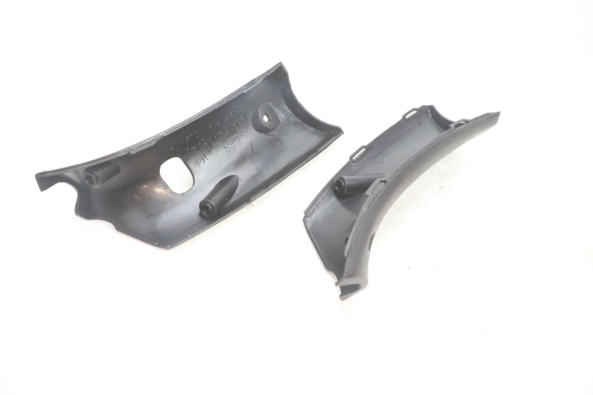photo de COBERTURA TRASEIRA DO GUIDÃO KYMCO GRAND DINK 125 (2008 - 2014) - Vista geral