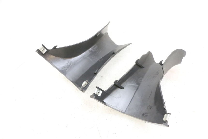 photo de COBERTURA TRASEIRA DO GUIDÃO SYM GTS EVO 125 (2009 - 2013) - Zoom do estado de desgaste