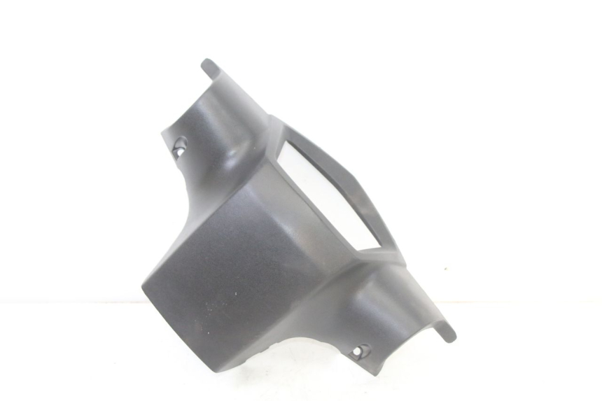 photo de COBERTURA TRASEIRA DO GUIDÃO PEUGEOT KISBEE 2T 50 (2010 - 2017) - Detalhe da peça