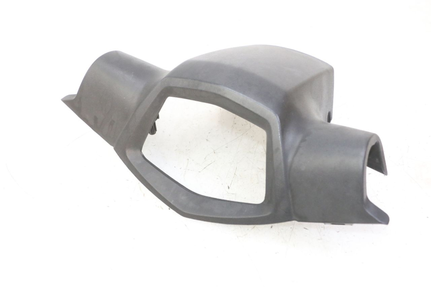 photo de COBERTURA TRASEIRA DO GUIDÃO PEUGEOT KISBEE 2T 50 (2010 - 2017) - Vista geral