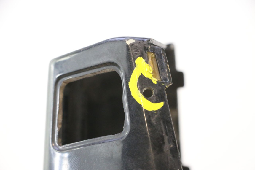 photo de CAPA DE GUIADOR TRASEIRA KYMCO LIKE 125 (2009 - 2016) - Outro ângulo de visão