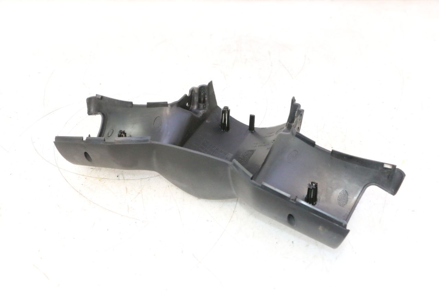 photo de COBERTURA TRASEIRA DO GUIDÃO PEUGEOT LUDIX PRO 2T 50 (2010 - 2017) - Ampliação técnica