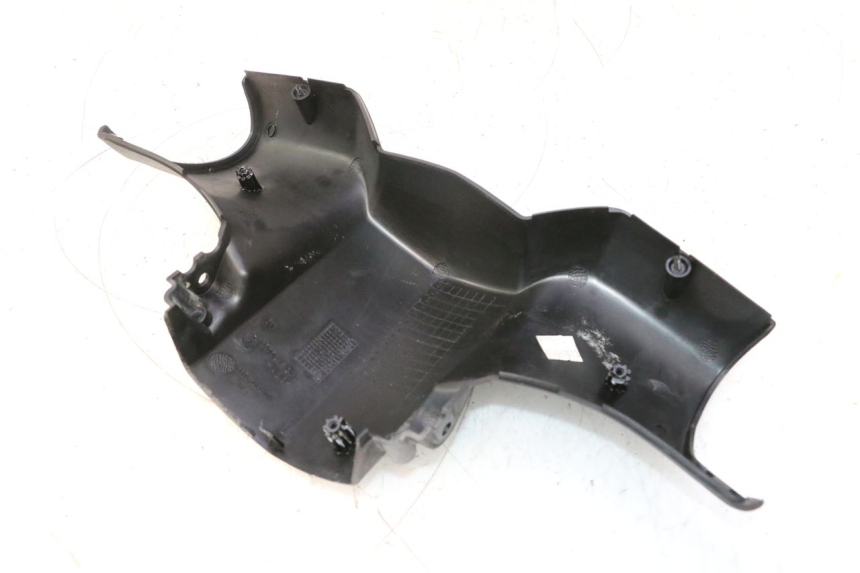photo de COBERTURA TRASEIRA DO GUIDÃO PEUGEOT LUDIX PRO 2T 50 (2010 - 2017) - Pontos de fixação