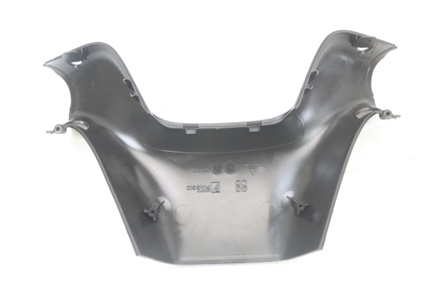 photo de COBERTURA TRASEIRA DO GUIDÃO PIAGGIO MP3 LT 400 (2007 - 2012) - Ampliação técnica