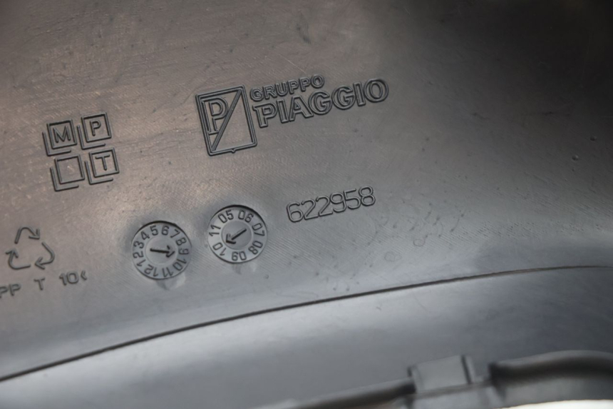 photo de CAPA DE GUIADOR TRASEIRA PIAGGIO MP3 500 (2011 - 2015) - Vista geral