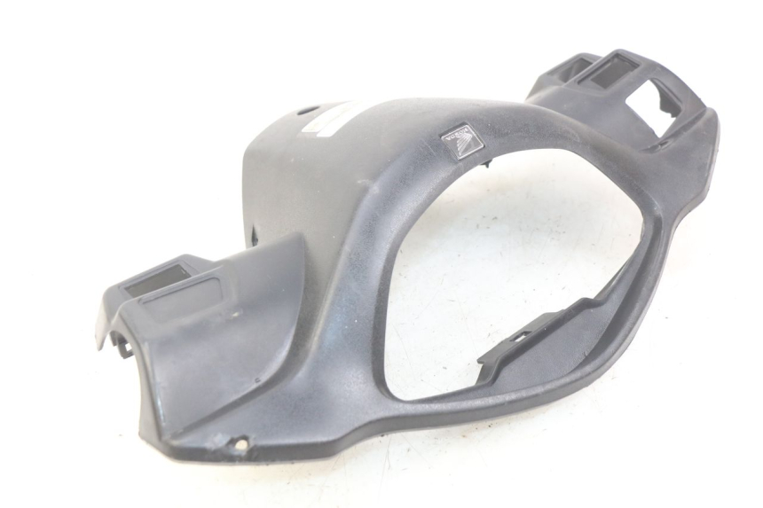 photo de COBERTURA TRASEIRA DO GUIDÃO HONDA NHX LEAD 110 (2008 - 2010) - Vista principal