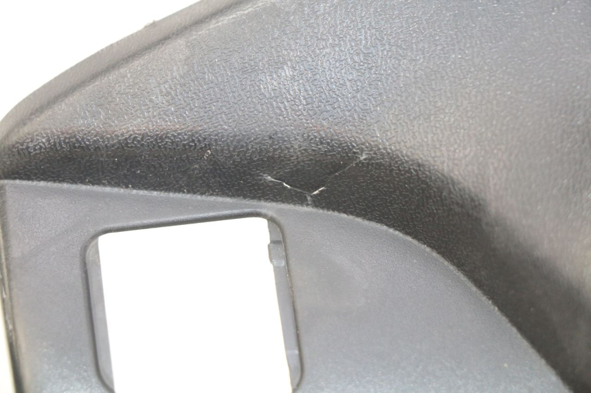 photo de COBERTURA TRASEIRA DO GUIDÃO HONDA NHX LEAD 110 (2008 - 2010) - Outro ângulo de visão