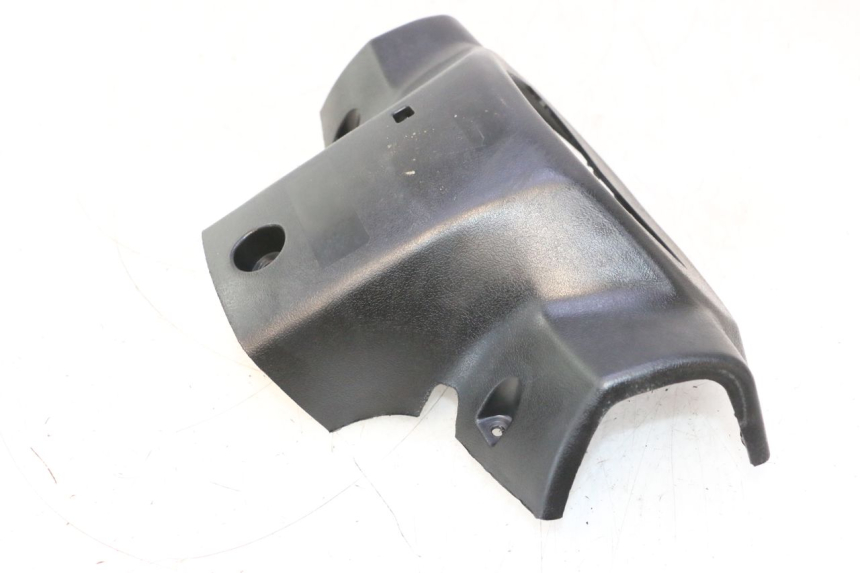 photo de COBERTURA TRASEIRA DO GUIDÃO TNT MOTOR ROMA 12' 2T 50 (2007 - 2018) - Zoom do estado de desgaste
