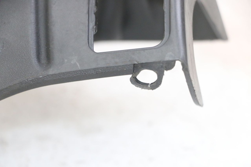 photo de CAPA DE GUIADOR TRASEIRA GILERA RUNNER SL 50 (2006 - 2009) - Pontos de fixação