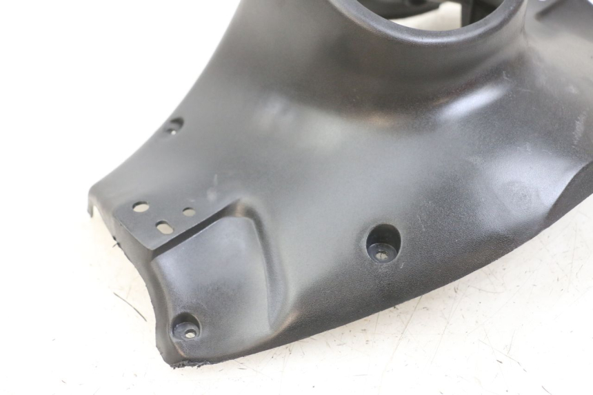 photo de COBERTURA TRASEIRA DO GUIDÃO KEEWAY RY6 2T 50 (2011 - 2019) - Detalhe da peça