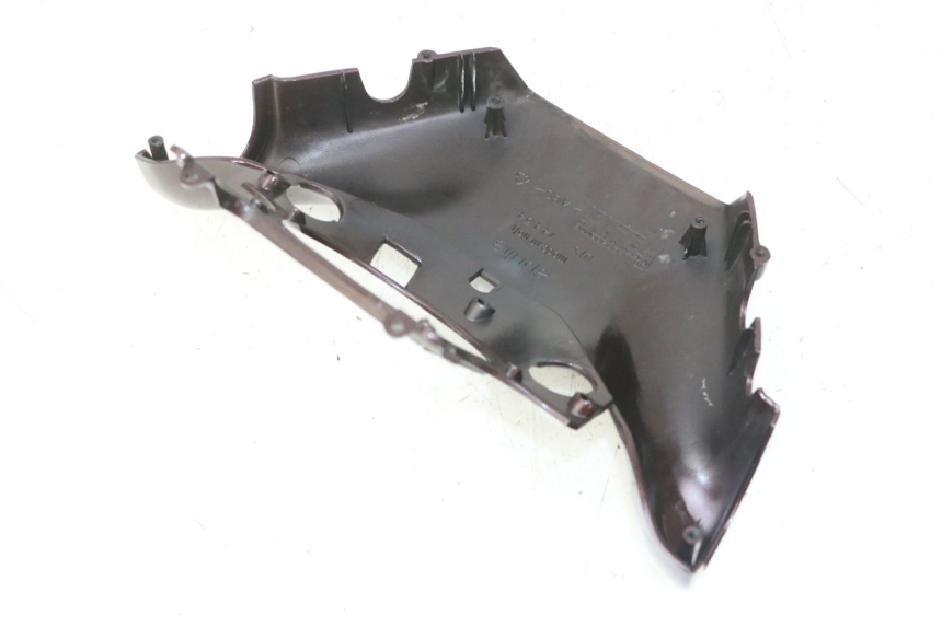 photo de COBERTURA TRASEIRA DO GUIDÃO APRILIA SCARABEO GT TOURING 125 (1999 - 2005) - Detalhe da peça