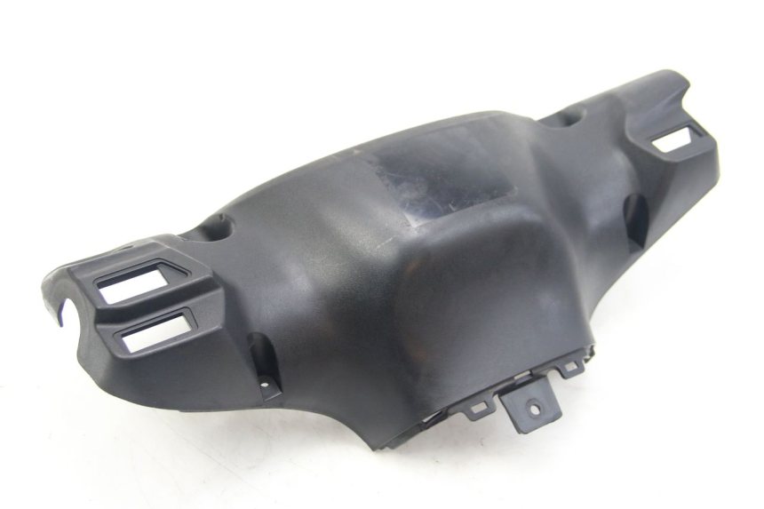 photo de COBERTURA TRASEIRA DO GUIDÃO SUZUKI SIXTEEN 125 (2008 - 2010) - Detalhe da peça