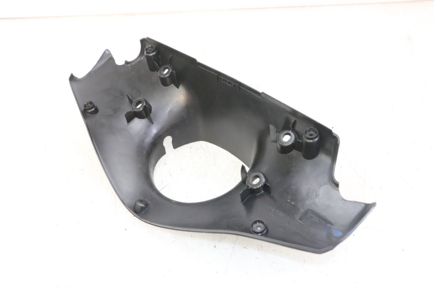 photo de CAPA DE GUIADOR TRASEIRO PEUGEOT SPEEDFIGHT 2 LC 50 (2000 - 2009) - Zoom do estado de desgaste