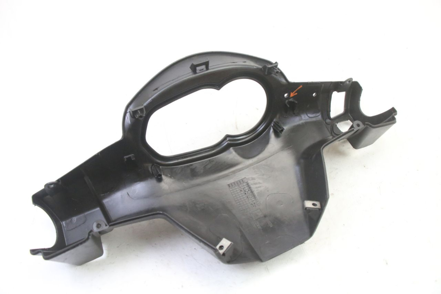 photo de COBERTURA TRASEIRA DO GUIDÃO APRILIA SR 2T 50 (2018 - 2022) - Outro ângulo de visão