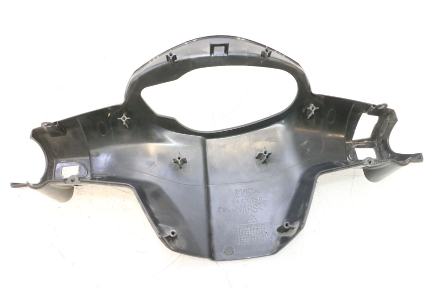 photo de COBERTURA TRASEIRA DO GUIDÃO APRILIA SR MOTARD 50 (2012 - 2018) - Outro ângulo de visão