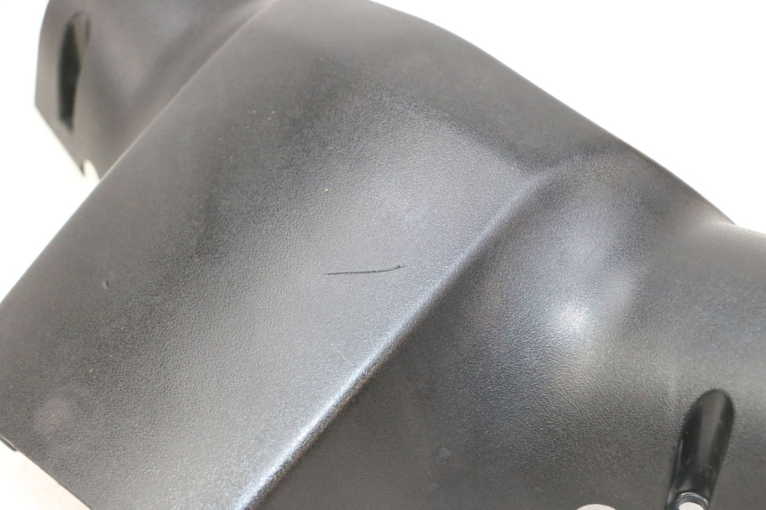 photo de CAPA DE GUIADOR TRASEIRA PEUGEOT STREETZONE I 2T 50 (2018 - 2020) - Zoom do estado de desgaste