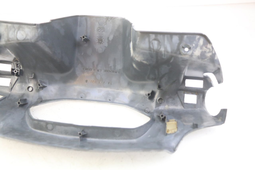 photo de COBERTURA TRASEIRA DO GUIDÃO PEUGEOT SV 125 (1991 - 1994) - Detalhe da peça