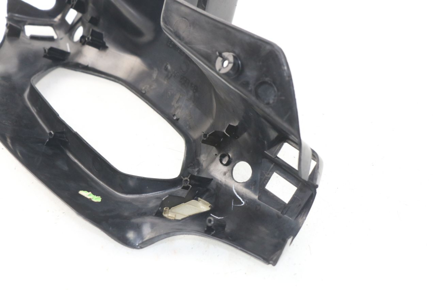 photo de COBERTURA TRASEIRA DO GUIDÃO PEUGEOT SV 50 (1992 - 2004) - Detalhe da peça