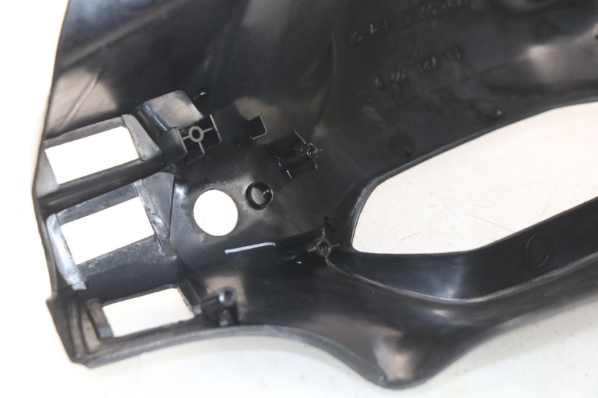 photo de COBERTURA TRASEIRA DO GUIDÃO PEUGEOT SV 50 (1992 - 2004) - Zoom do estado de desgaste