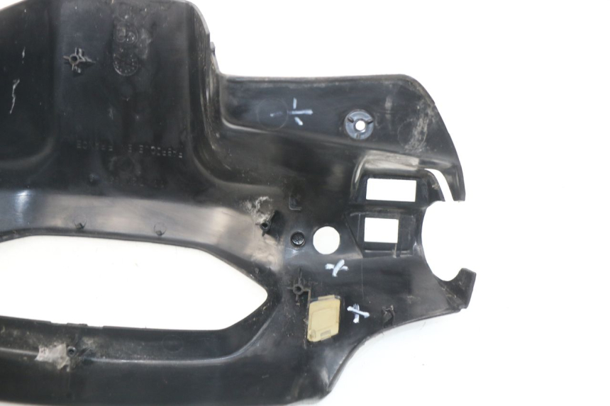 photo de COBERTURA TRASEIRA DO GUIDÃO PEUGEOT SV 80 (1993 - 1997) - Marcações e referências