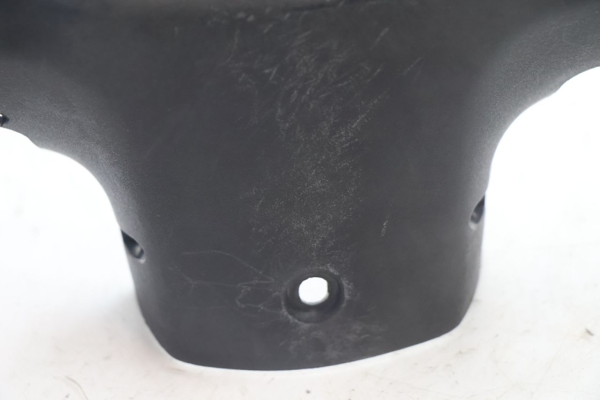 photo de COBERTURA TRASEIRA DO GUIDÃO PEUGEOT TREKKER TKR 50 (2005 - 2014) - Zoom do estado de desgaste