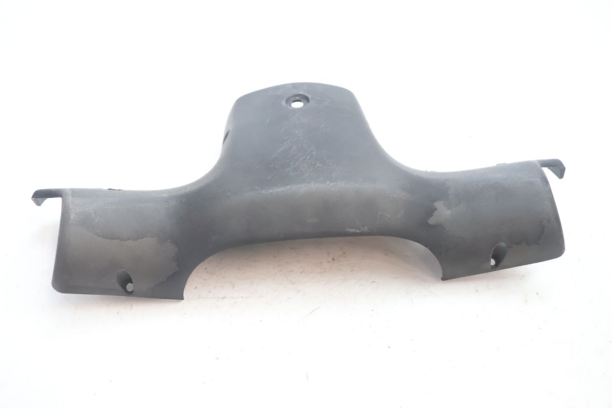 photo de COBERTURA TRASEIRA DO GUIDÃO PEUGEOT TREKKER TKR 50 (2005 - 2014) - Ampliação técnica