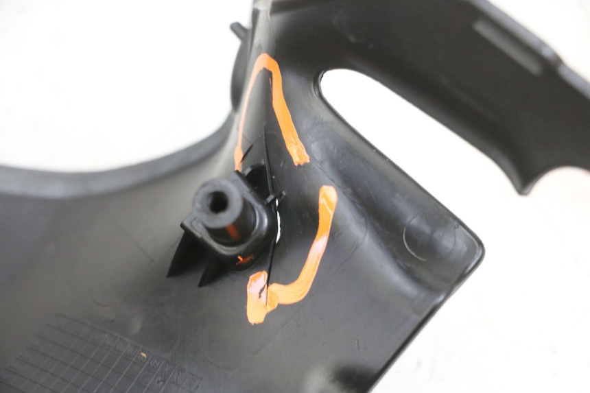 photo de COBERTURA TRASEIRA DO GUIDÃO YAMAHA TRICITY 300 (2020 - 2024) - Estado da superfície