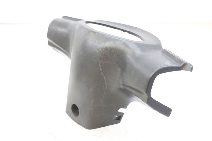 photo de COBERTURA TRASEIRA DO GUIDÃO PEUGEOT V-CLIC VCLIC 50 (2007 - 2013) - Ampliação técnica