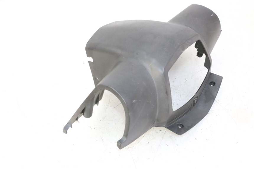 photo de COBERTURA TRASEIRA DO GUIDÃO PEUGEOT VIVACITY NEW 4T 50 (2008 - 2017) - Detalhe da peça