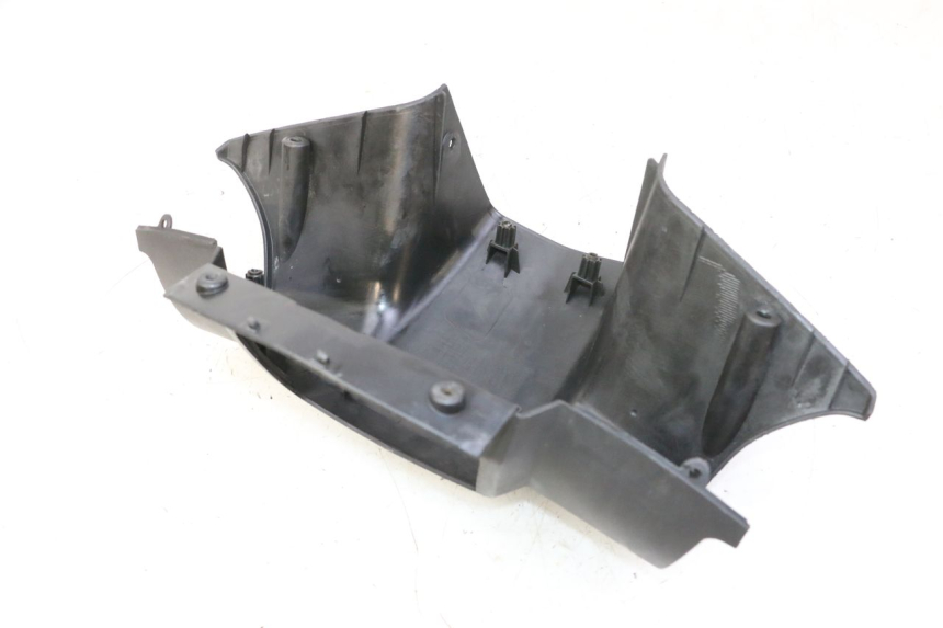 photo de COBERTURA TRASEIRA DO GUIDÃO PEUGEOT VIVACITY NEW 4T 50 (2008 - 2017) - Ampliação técnica