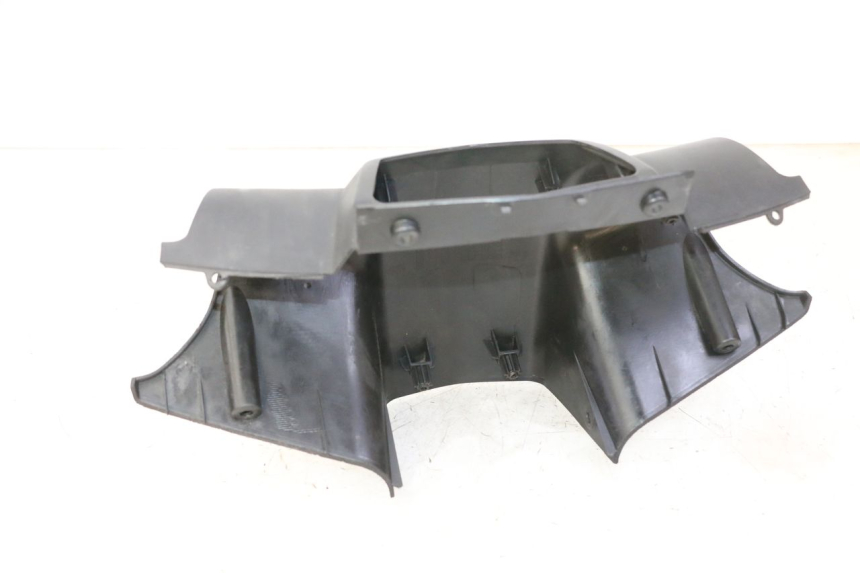 photo de COBERTURA TRASEIRA DO GUIDÃO PEUGEOT VIVACITY NEW 4T 50 (2008 - 2017) - Pontos de fixação